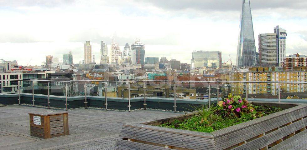 Stylish dual aspect apartment with three balconies & communal roof terrace Boulevard Mansions, Borough Road, Borough